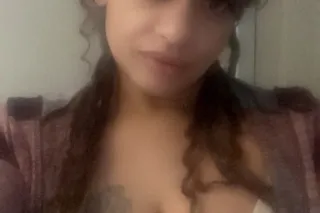 Naughty Hottie Guaranteed To Rock Your Body - Image 4