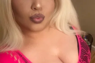 THICK BLONDE🍑 WATER WORKS💦LETS... - Image 3