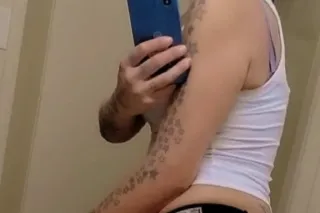 Pretty Lydia and BIZZYLIZZY 🩷🩷 in jax for only a few hours - Image 8