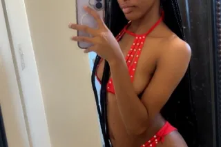 NEW IN TOWN🥰👅 TIGHT VIRGIN PUSSY🍒🌸 - Image 3