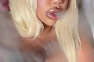 🍭GORGEOUS BLONDE BOMBSHELL WITH BIG DICK SUCKING LIPS 💋& A SOFT NATURAL BROWN BODY WHO LOVES SUCKING ON A HARD DICK WITH MY ASS IN THE AIR COME TOUCH ME & SEE HOW GOOD I FEEL INSIDE🧸 - Image 11