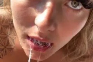 BIG BOOTY TATTOOED BLONDE WAITING FOR YOU - Image 5