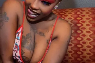 H0rny an ready to fu(k Now Gr33k Queen outcall specials - Image 5