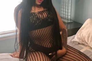 🥰❤🩵💚Enjoy with 2 girls availab... - Image 4