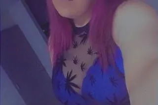 HAPPY HOLIDAYS - Image 12