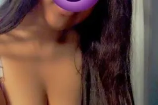 Pussy like crack come get a fi... - Image 1