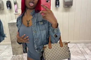 Tight Wet Pregnant Pussy💦Big Booty Freak - Image 6