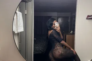 🧸 come warm up with me lastnig... - Image 2