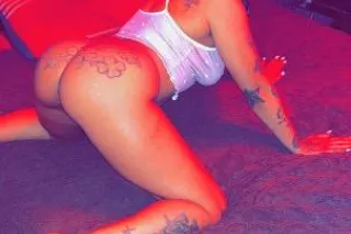 Every mans dream💋 - 23 - Image 1