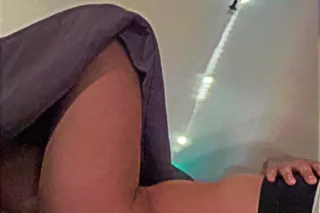 so noone tryna come thru spend... - Image 4