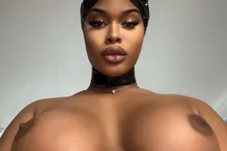 INCALLS & OUTCALLS AVAILABLE 😏... - Image 1