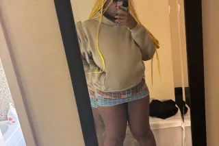 Incalls 100 all 3 holes all night🤑🖤 - Image 5