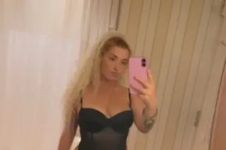 🐰SNOW BUNNY LOOKING FOR FUN 💦💋... - Image 3