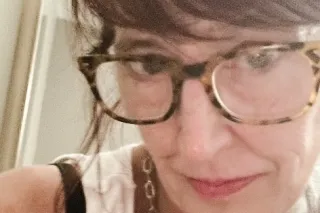 screwdriver..... screws...... who has my nut - Image 2