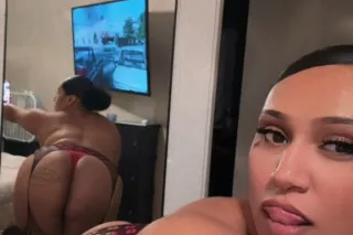 🚨AVAILABLE NOW🚨 WET & READY 🥰💦 - Image 4