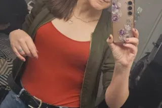 $80 qv.......Roses are red....... - Image 2