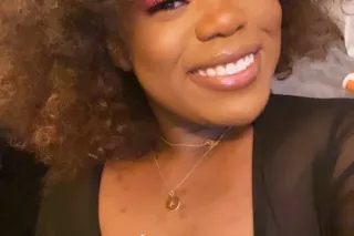 💰💵💰Pretty Thick Ebony Chick 🍑💦... - Image 3