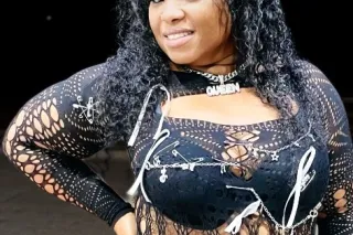 Avaliable now call me honey - ... - Image 2