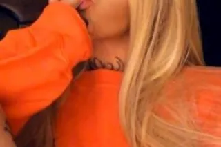 ➡ MESSAGE ME ON MY 💦𝙊𝙉𝙇𝙔𝙁𝘼𝙉𝙎💦 AND I WILL MESSAGE YOU BACK ⬇ 𝙄𝙉𝙎𝙏𝘼𝙉𝙏𝙇𝙔 PRESS DOWN ON MY ONLYFANS LINK BELOW AND PRESS OPEN 👇 https://onlyfans.com/wettitaliansophia - Image 2