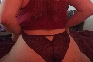 Alone and horny. Cum keep me c... - Image 4