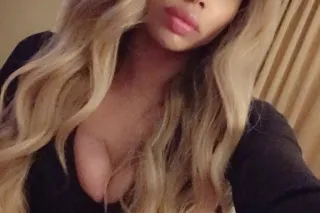 w 🏽. PARIS HILTON 💯 - 27 - Image 2