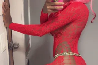 HI my name is sexy Chocolate😍 ... - Image 1