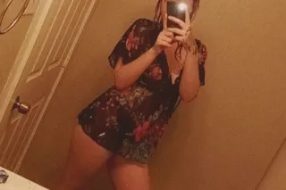 horny sexy💕 - 22 - Image 3