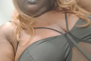 ITS YOUR FAVORITE 🍫🍫 BBW OUTCA... - Image 2