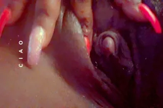 Fat Warm Squirting Pussy 💦😩Thr... - Image 3