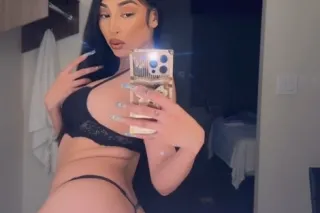 💋Sexy Petite Latina AVAILABLE ... - Image 1