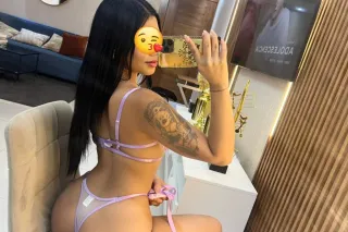 🫦🌸 NUEVA CHICA REALMENTE ENCAN... - Image 1