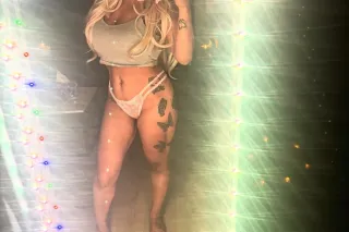 The Empress lilianna come get this wet pussy two girl special - Image 7