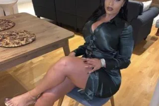 Ready to relieve the weeks str... - Image 1