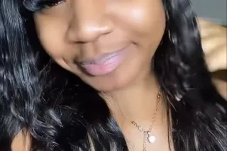 Hottie with a body 😩😍😍qv speci... - Image 1