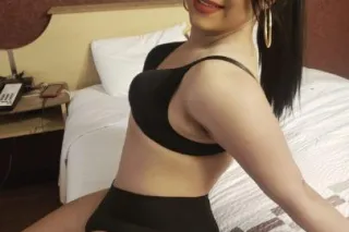 hi guys! beautiful trans looki... - Image 3