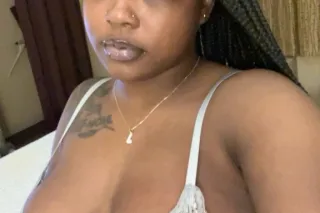 💕Very Discreet💕 OUTCALLS ONLY ... - Image 2