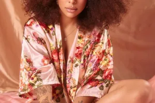 UPSCALE CURVY TREAT🍭 🏆 Here To... - Image 3