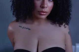 UPSCALE CURVY TREAT🍭 🏆 Here To... - Image 1