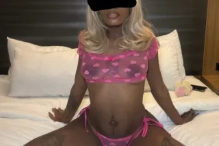 OUTCALLS! Super Wet The Best 🐱... - Image 2