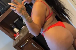 Only in town for a few days 💕‼... - Image 3