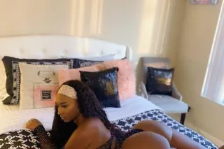 i am available sexy and attrat... - Image 3