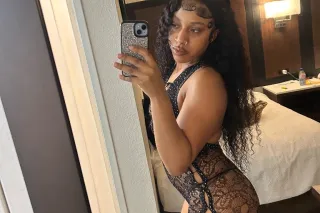 Your sweet 5'4 freak🤍💦 IN n OU... - Image 3