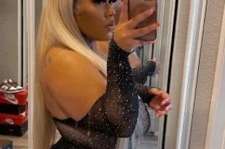 BALLSTON❄PARTY GIRL 𝐁𝐞𝐚𝐮𝐭𝐢𝐟𝐮𝐥 ... - Image 1