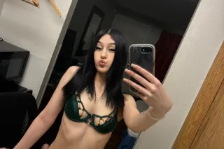 FT SHOWS AND CONTENT ALL NIGHT... - Image 3