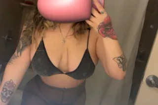 lets get snowed in together 💋 ... - Image 4