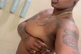 NEW PICS & VIDEO 😍THE REAL NAO... - Image 4