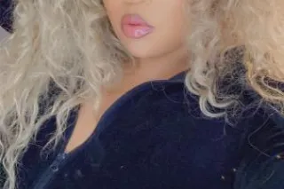 Voluptuous Playhouse - Image 4