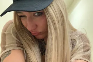 YOUNG. THICK. JUICY. LET ME PL... - Image 1