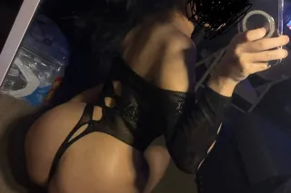 wet and ready come fuck me - 2... - Image 1