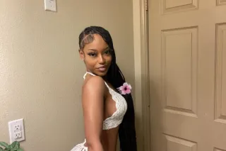 New girl💋💋Available 24/7 Right... - Image 1